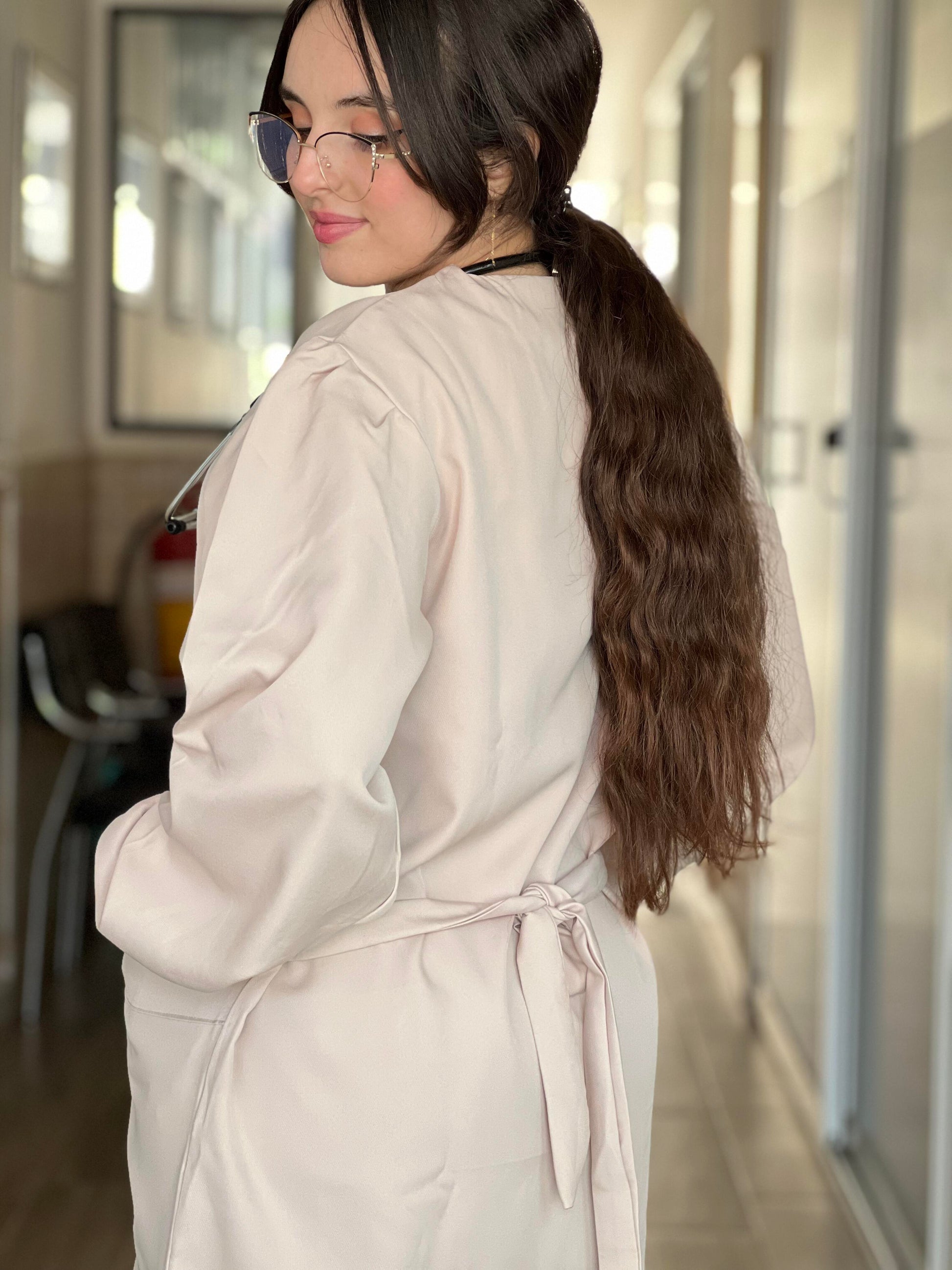 Tenue médicale pour femme - Beige (Modèle moyenne)