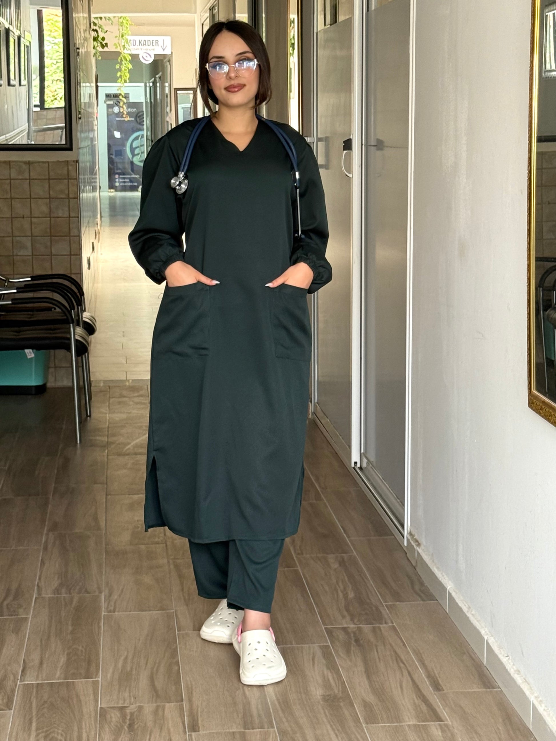 Tenue médicale pour femme - Vert Bouteille (Modèle longue)