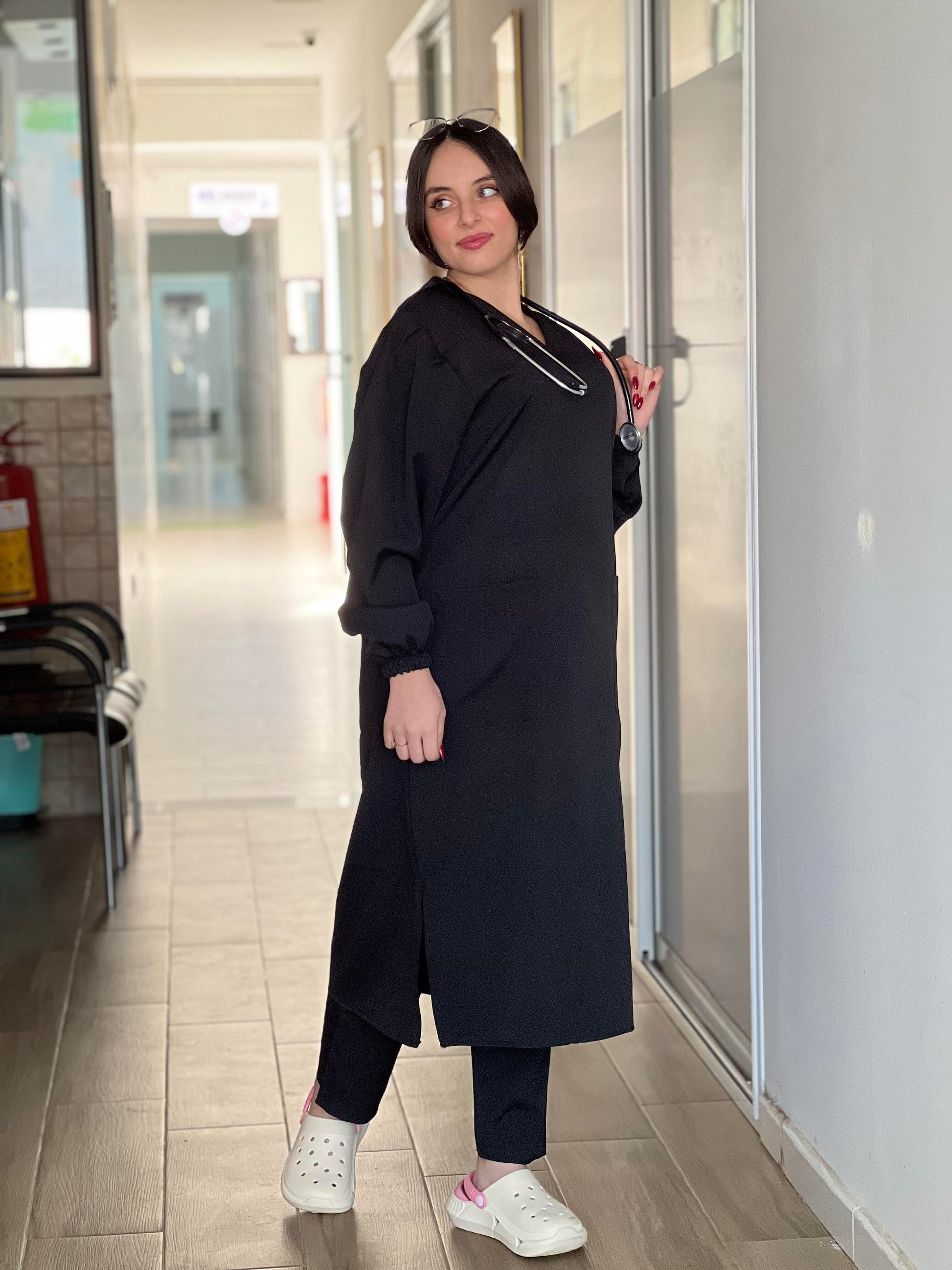 Tenue médicale pour femme - Noir (Modèle longue)