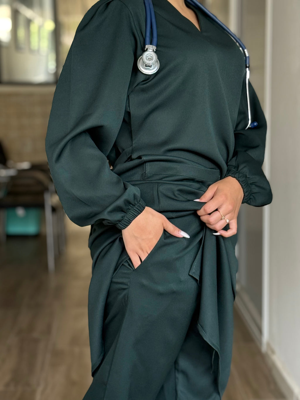 Tenue médicale pour femme - Vert Bouteille (Modèle longue)