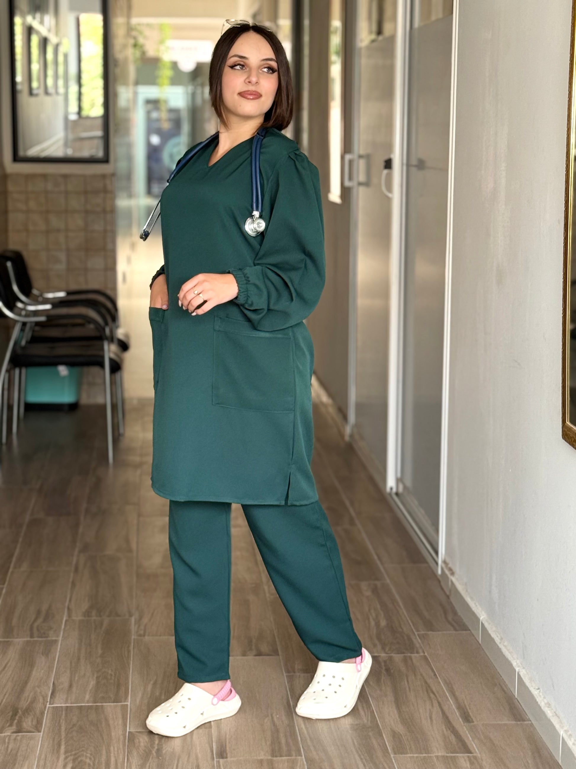Tenue médicale pour femme - Vert Bouteille (Modèle moyenne)
